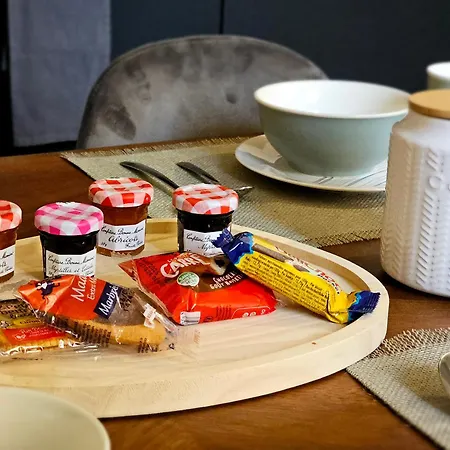 Apartment Les Elegantes Colonnes De La Place Saint Charles