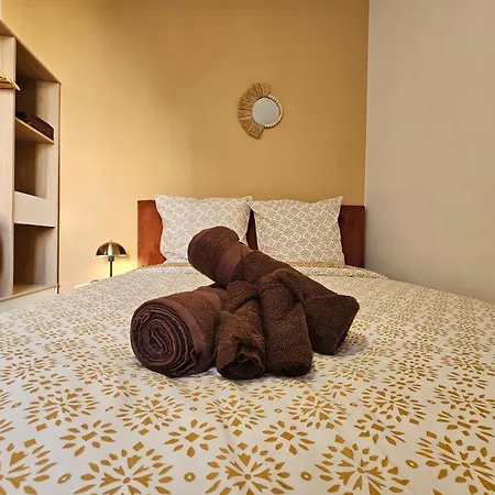 Apartman Les Elegantes Colonnes De La Place Saint Charles