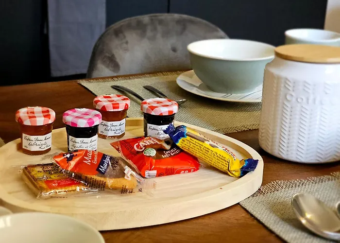 Apartment Les Elegantes Colonnes De La Place Saint Charles