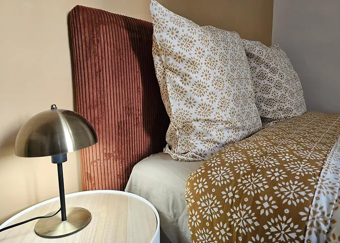 Apartment Les Elegantes Colonnes De La Place Saint Charles *